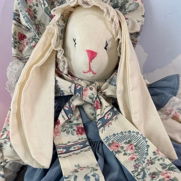 Folk Art Vintage, Handmade Country-style Bunny Rabbit Doll - Picture 5 of 12